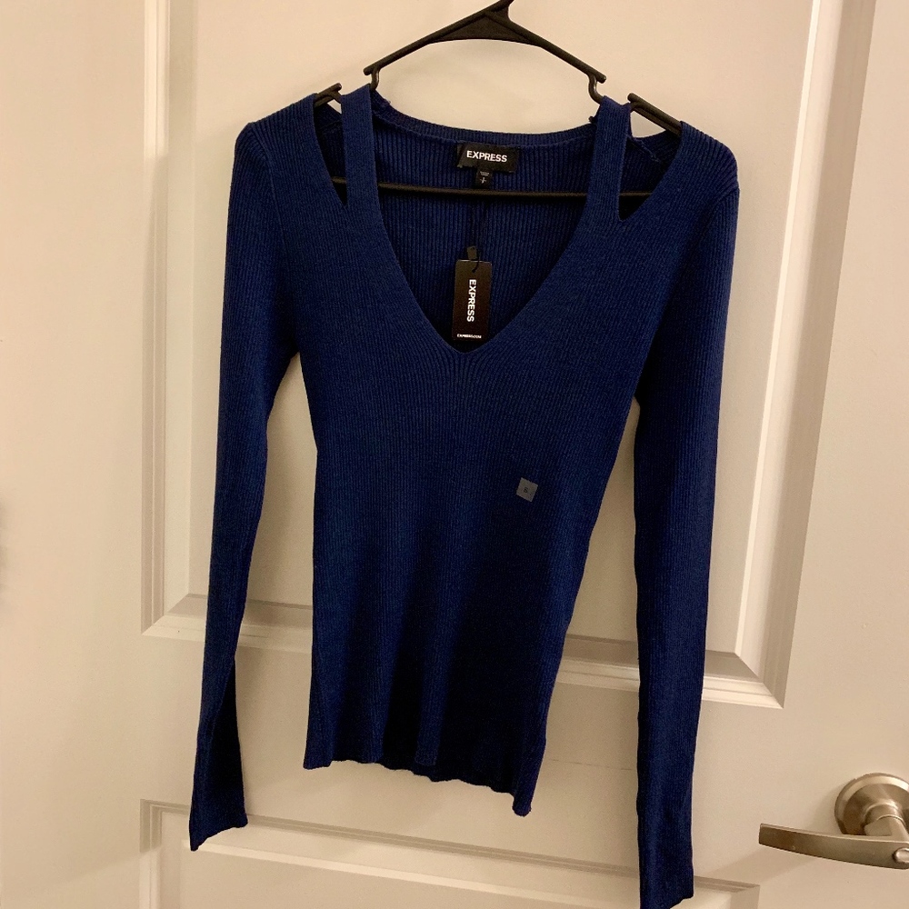 *new* Express Navy Ribbed Fitted V-Neck Sweater